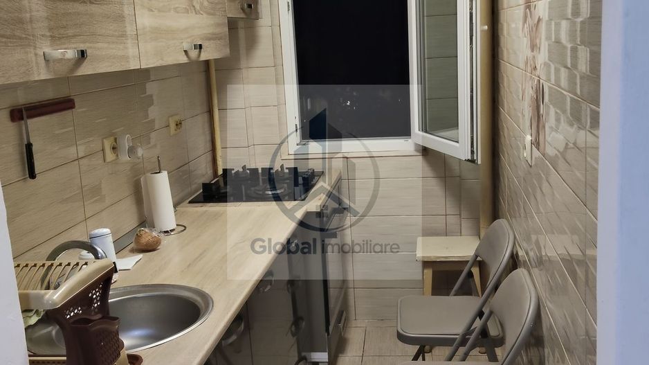Pantelimon langa liceul teoretic Lucian Blaga - Poză 9