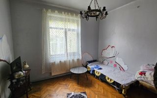 APARTAMENT ÎN VILĂ INTERBELICĂ | 4 CAMERE SPAȚIOASE | CURTE + CENTRALA PROPRIE | - Poză 4