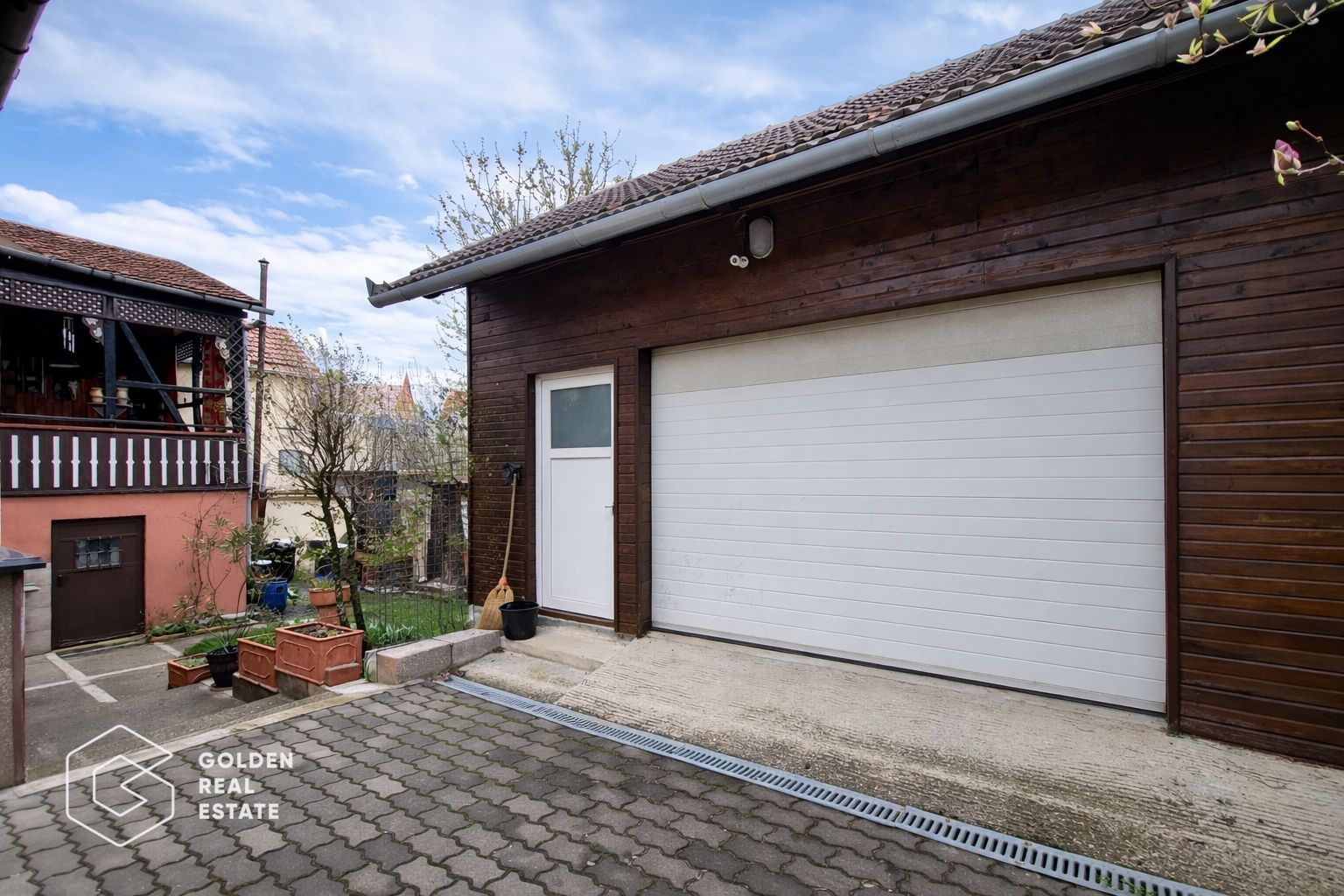 Casa D+P, cu piscina si teren 680 mp, Lipova, comision 0% - Poză 11