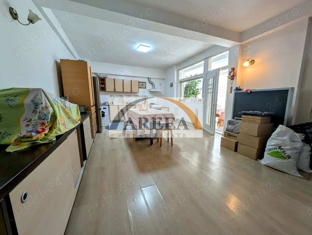 PRET BUN - casa 5 camere, curte individuala - metrou C-tin Brancoveanu - Poză 2