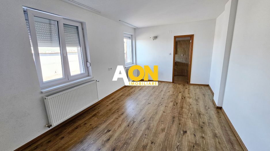 Apartament tip Penthouse, 4 camere, 2 bai, 108 mp utili + boxa, Centru - Poză 11