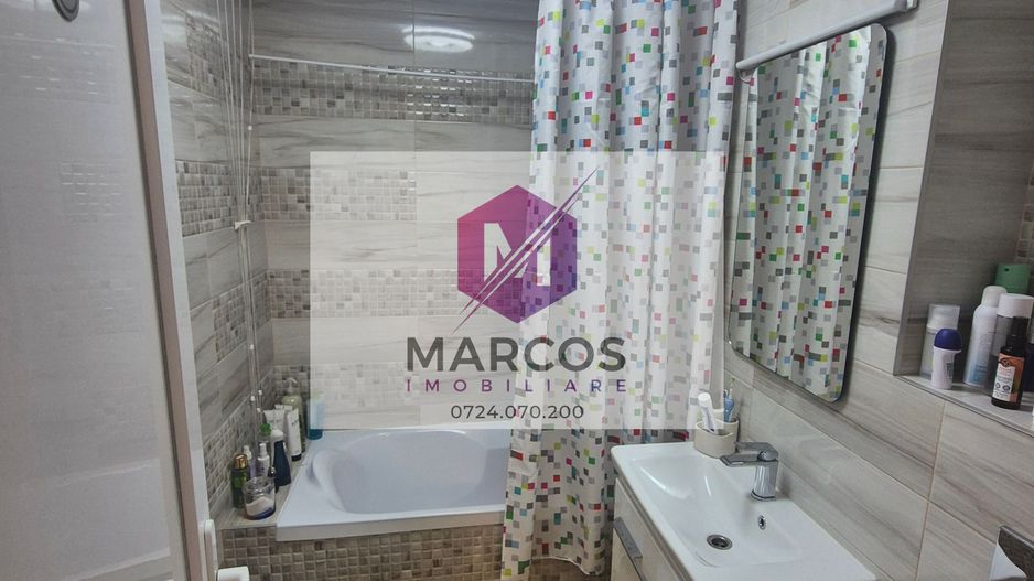 Vand apartament in centru - Poză 6