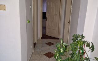 Casă spațioasă, cu teren generos – Alexandria, jud. Teleorman - Poză 9