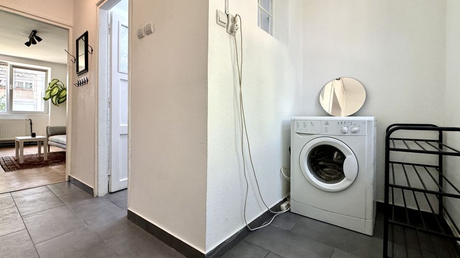 Apartament 2 camere, primitor, cu garaj, in zona Centrala-Universitate - Poză 18