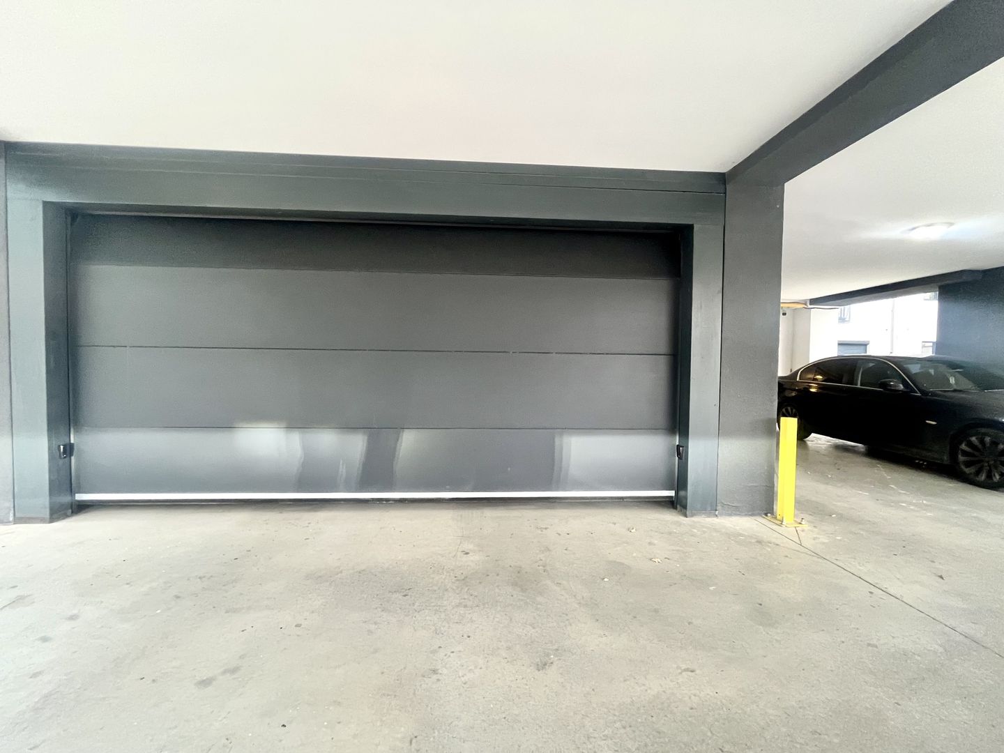 Apartament spațios cu curte și garaj – confortul unei case moderne - Poză 28