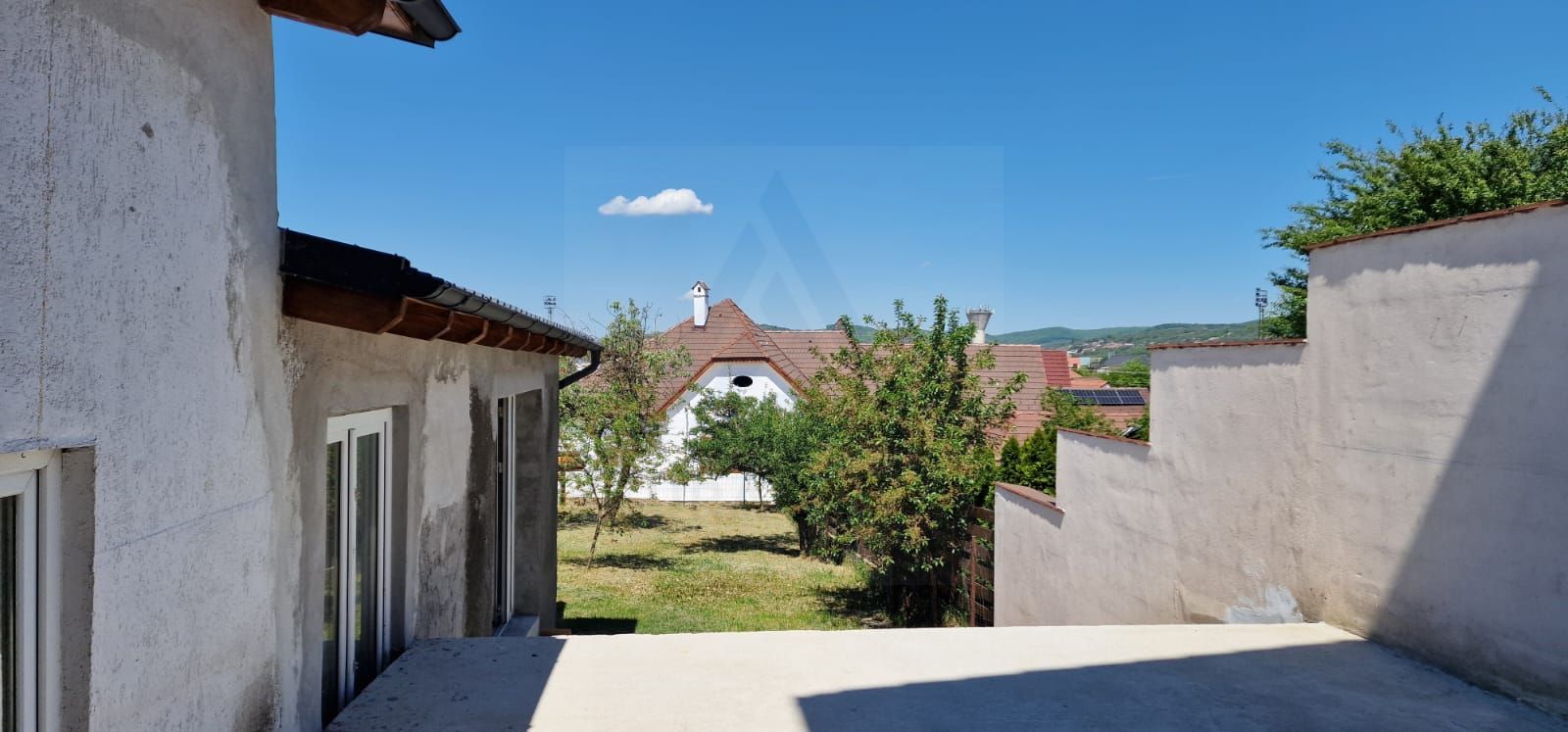 Casa P+1+M cu 5 camere teren 486 mp garaj si filigorie in Trei Stejari - Poză 3