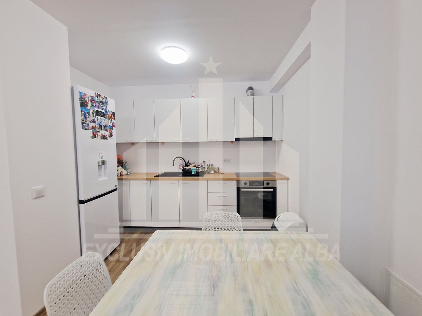 Apartament 2 camere de vanzare in zona Cetate, bloc nou - Poză 2