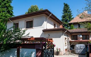 Refugiu elegant în inima Bucureștiului – Proprietate cu suflet - Poză 4