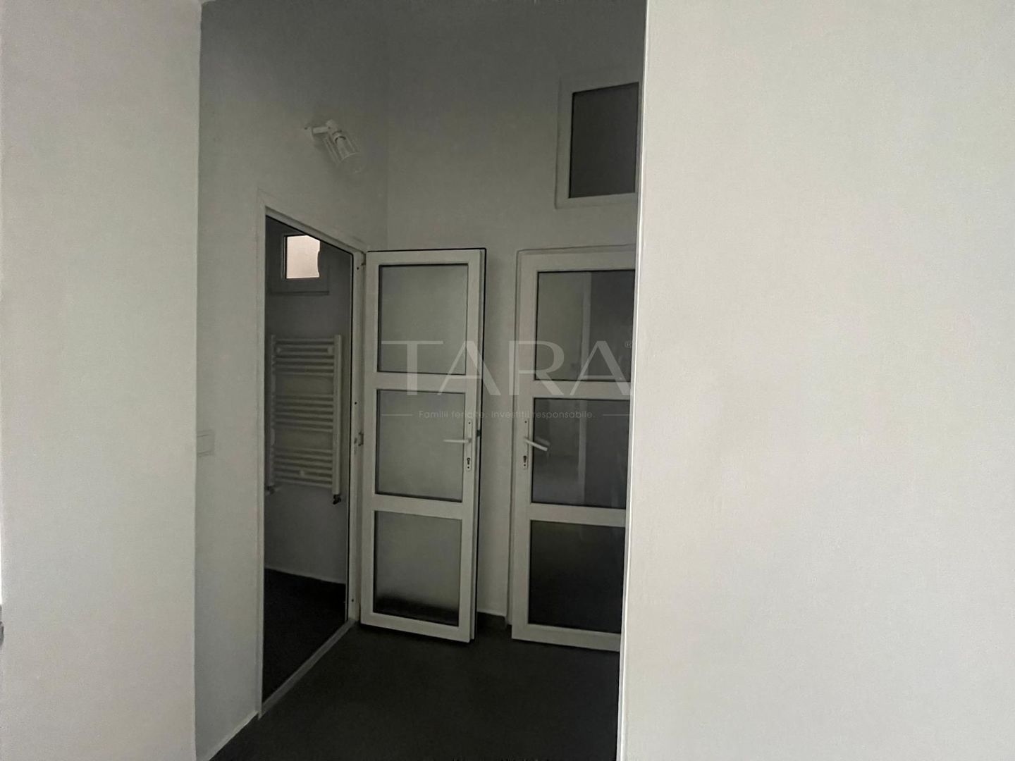 EXCLUSIVITATE. Apartament decomandat. Medicina. ULTRACENTRAL. - Poză 19