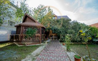 AGIGEA - Casa D+P+1E+M pe un teren de 631 mp cu deschidere la 2 străzi. - Poză 11