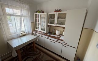 Apartament 2 camere, etaj 1 - zona Cetate - Poză 6