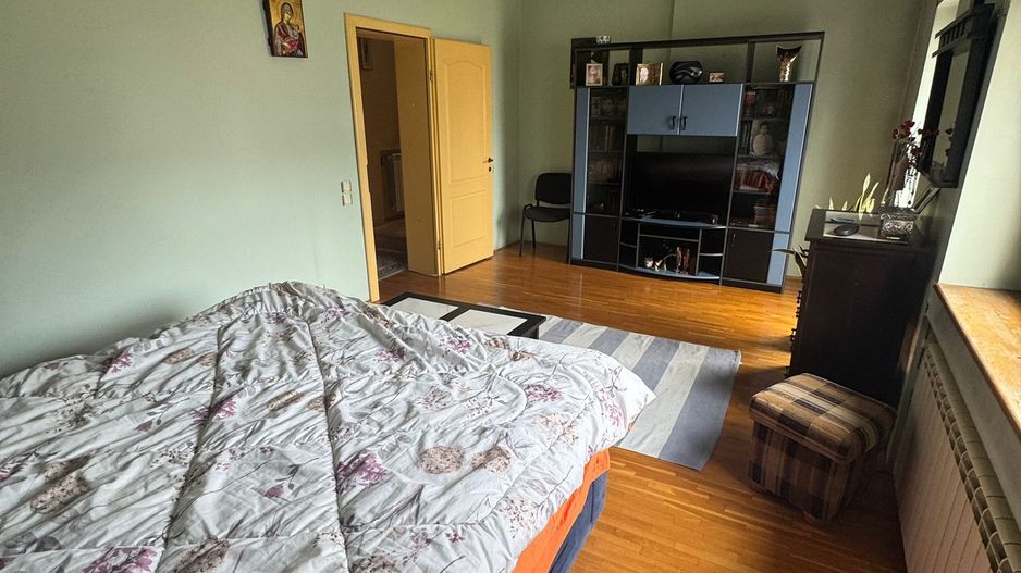 Casa de închiriat 7 camere Sector 4, ideal pentru clinica, gradinita - Poză 37