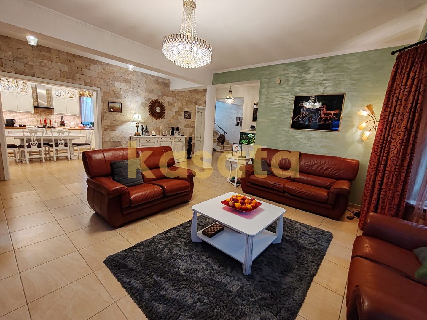 Vila care redefinește echilibrul între rafinament, spațiu și liniște - Poză 17