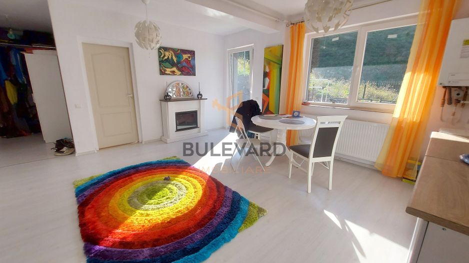 Apartament cu 3 camere + Terasa 60 mp! - Poză 2