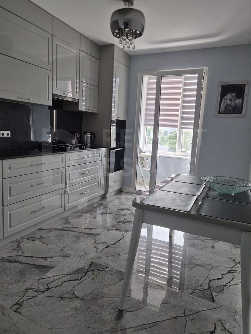 Chirie, apartament, 2 camere, str. Avram Iancu, Centru - Poză 3