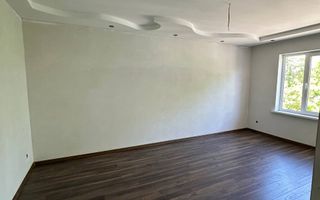 Vânzare 2 case pe un teritoriu, situată pe satul. Marandeni. - Poză 9