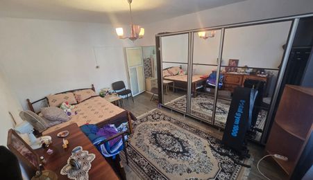 Apartament la casa | 2 camere | 59 MP | Pivnita | Centru