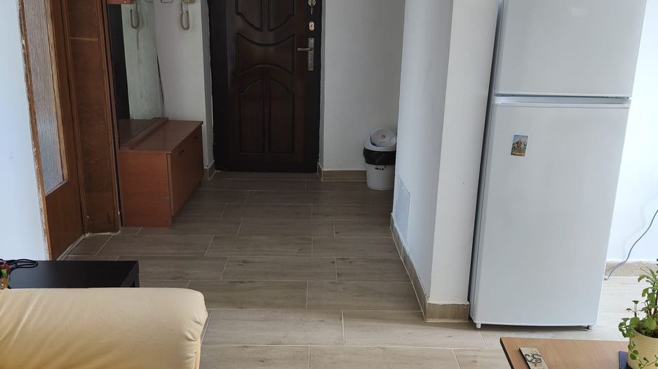 Apartament cu trei camere de vanzare, Piata Muncii, 231.000€ negociabil - Poză 5