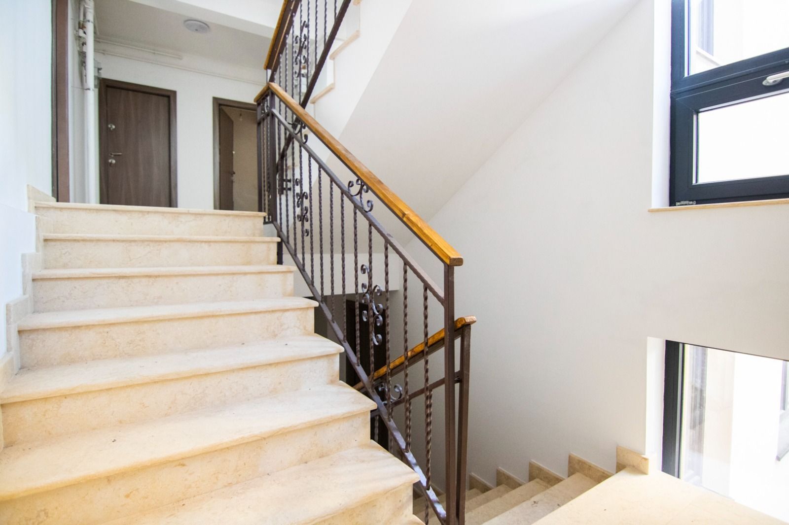 Penthouse 4 Camere, 103mp, Vedere Libera, Finisat La Cheie, Zona De Case - Poză 6