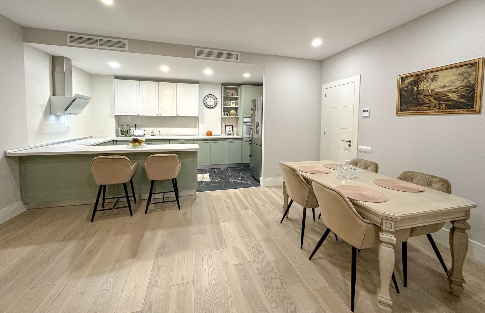 Apartament Modern cu 3 Camere – Bulevardul Pipera, Complex Triana - Poză 3