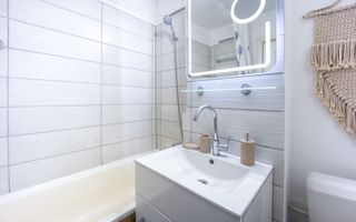 Apartament modern, decomandat de 3 camere, 65 mp utili, zona Bartolome - Poză 13
