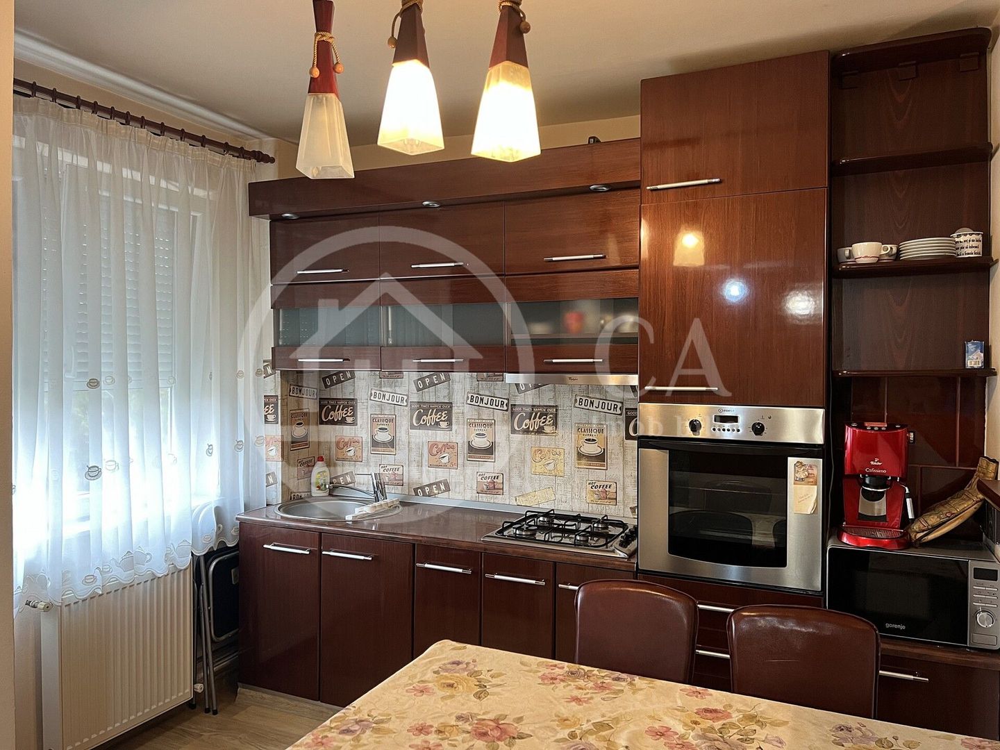 Apartament cu 3 camere de inchiriat in zona Cantermir Oradea - Poză 4
