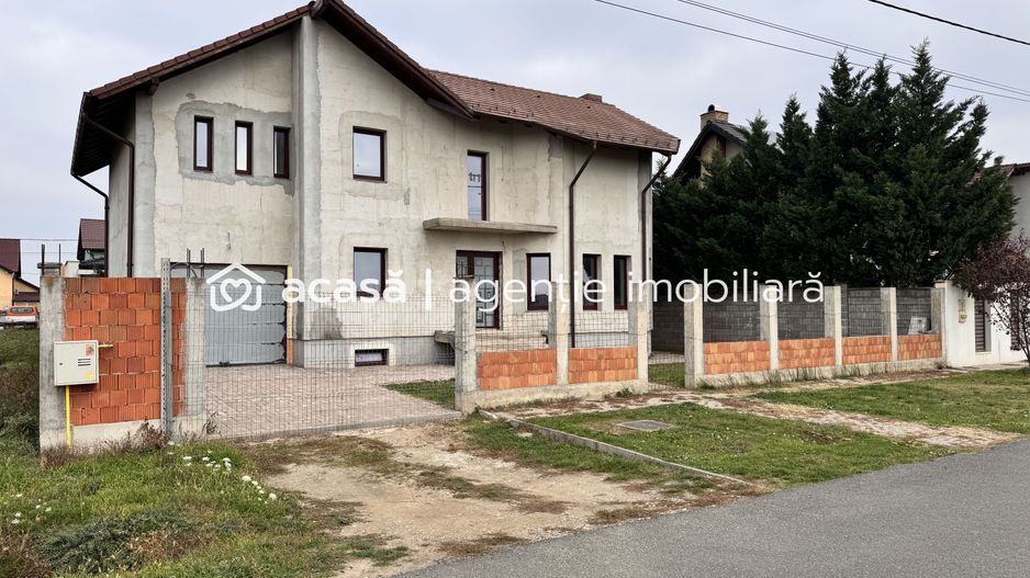 Vilă unică, gata să devină locuința ta de vis, în Livada. - Poză 18