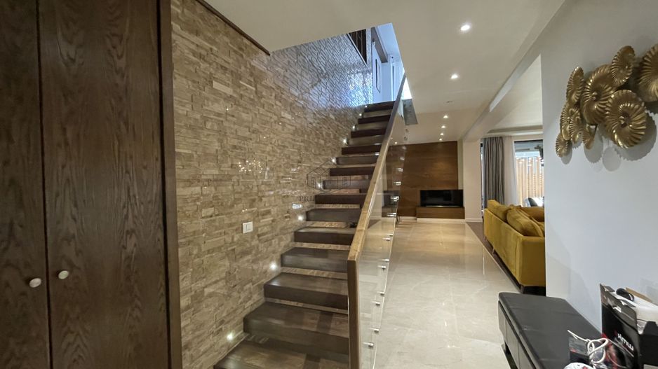 VILA CU 5 CAMERE LA INCHIRIERE LANGA BRITISH SCHOOL - Poză 25