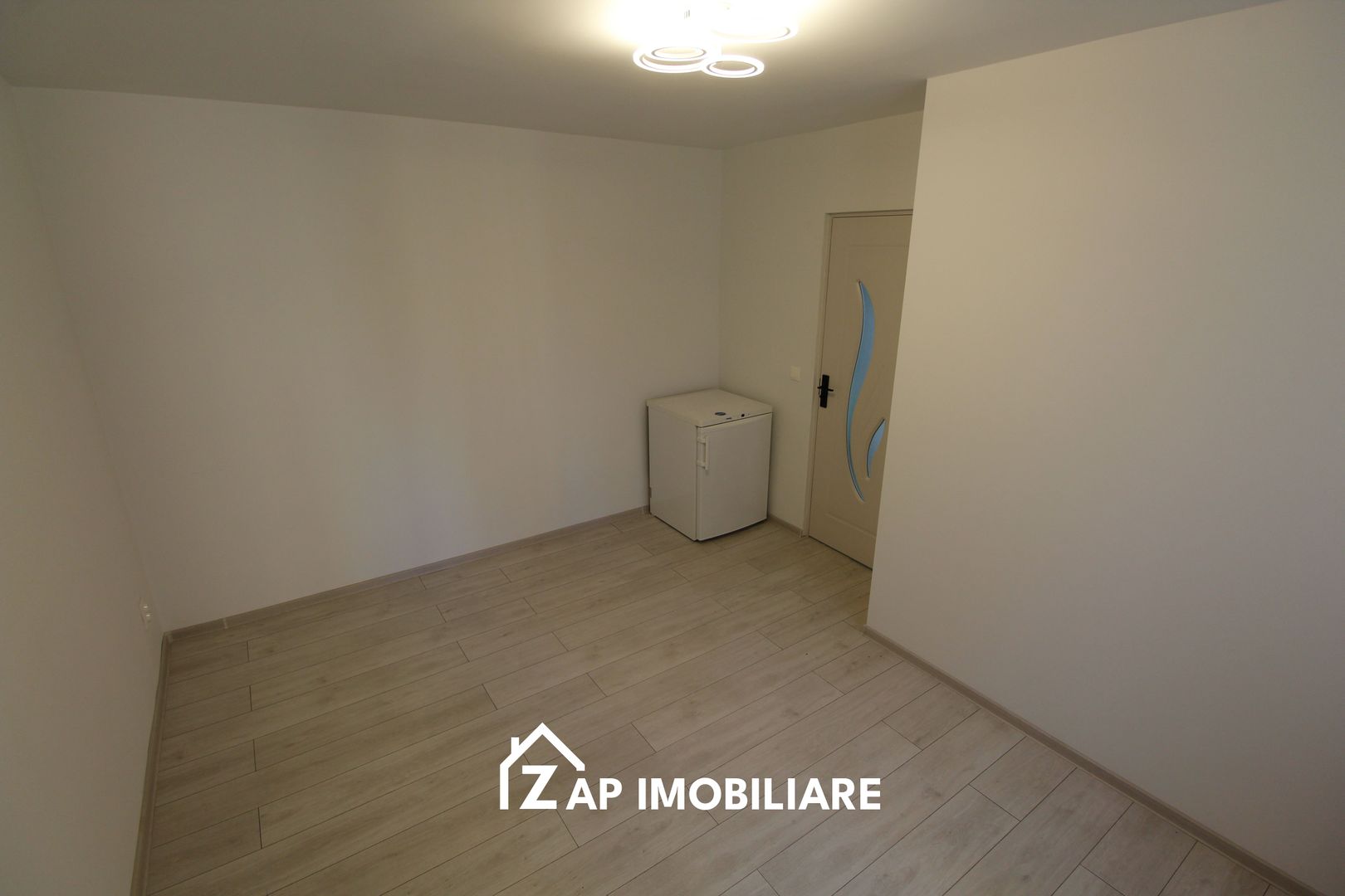 Aleea Savinesti - Ap 2 camere - Renovat complet - Poză 12