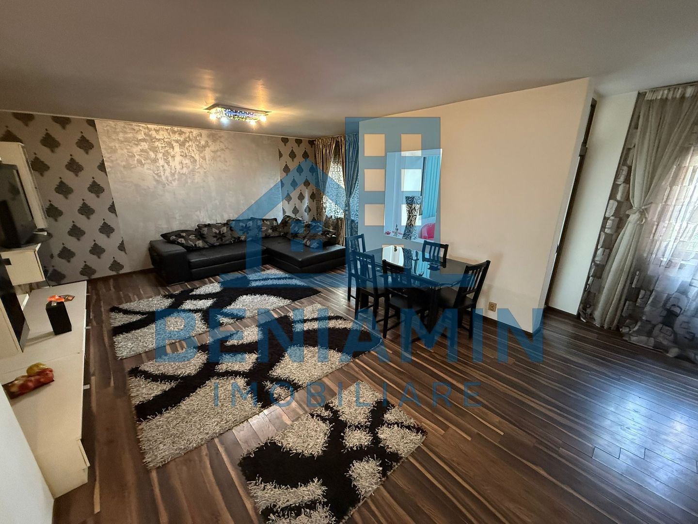 4 Camere Etaj 2 George Enescu Foarte spatios Liber 96mp An 1984 - Poză 1