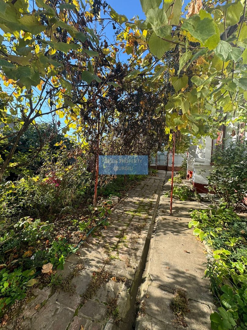 De vânzare  casă situată pe strada Mihail Sadoveanu - Poză 21