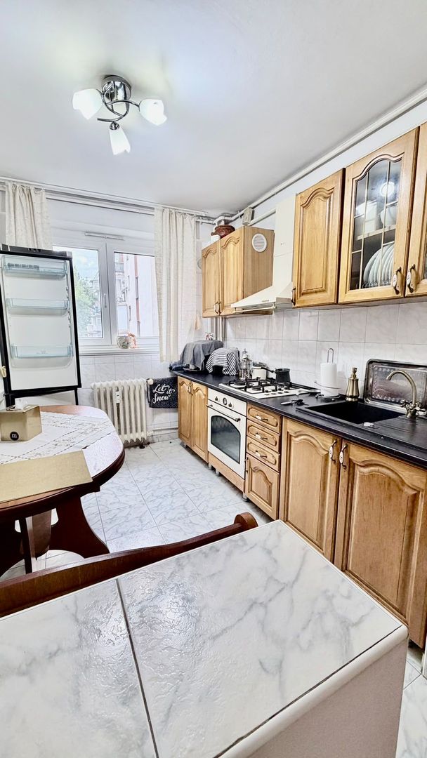 Apartament 3 camere Vitan Bloc Reabilitat - Poză 4