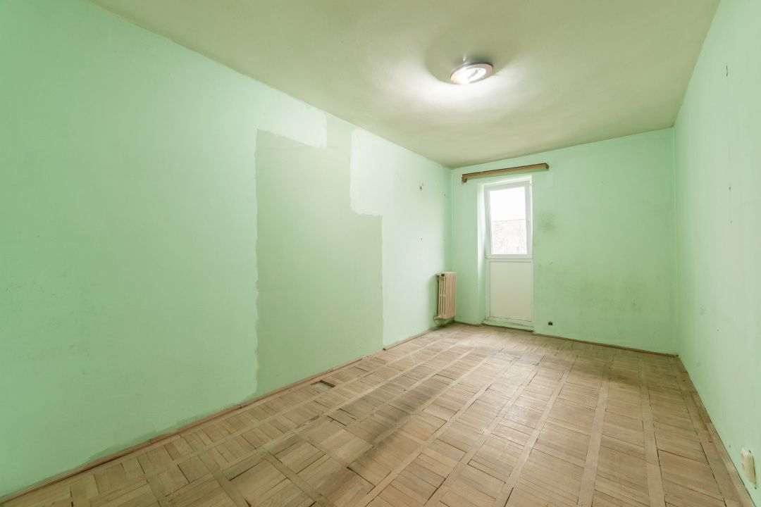 Apartament 3 camere, etaj 3/4, Razboieni - Poză 3