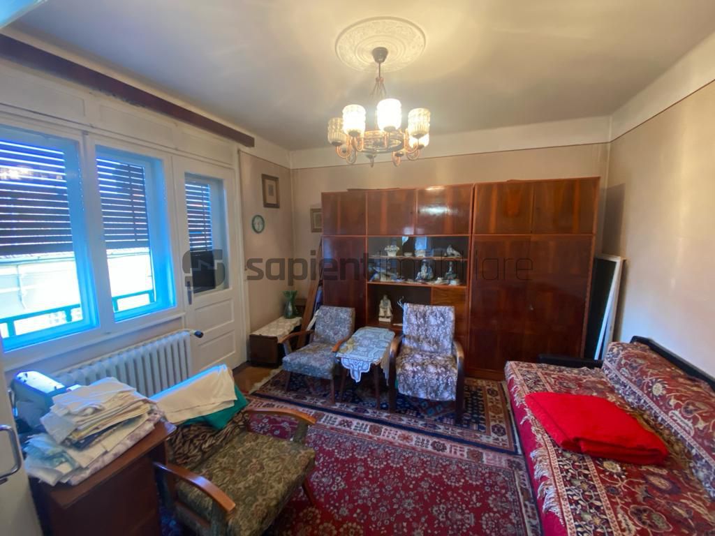 Apartament la casa situat in zona centrala - Poză 9