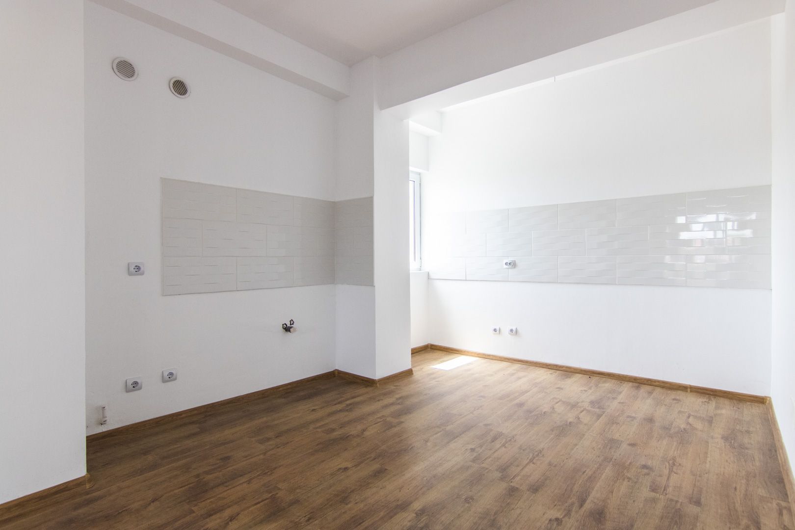 3 CAMERE, PARCARE SI BOXA INCLUSE - COMISION 0%, ORAS CHITILA-SOSEAUA BANATULUI - Poză 24