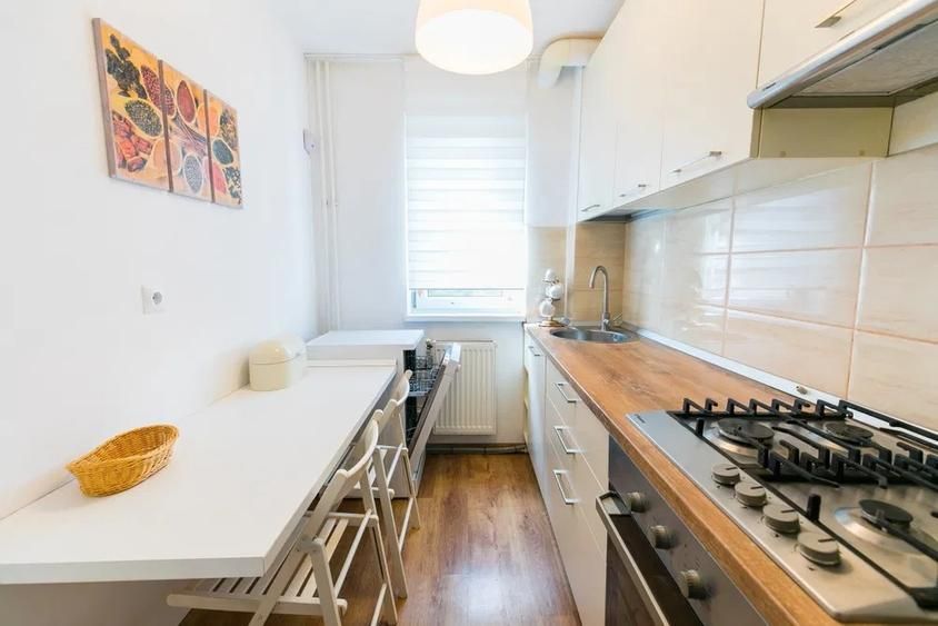 Apartament cu 3 camere- Craiovita Noua, zona Piata Orizont - Poză 6