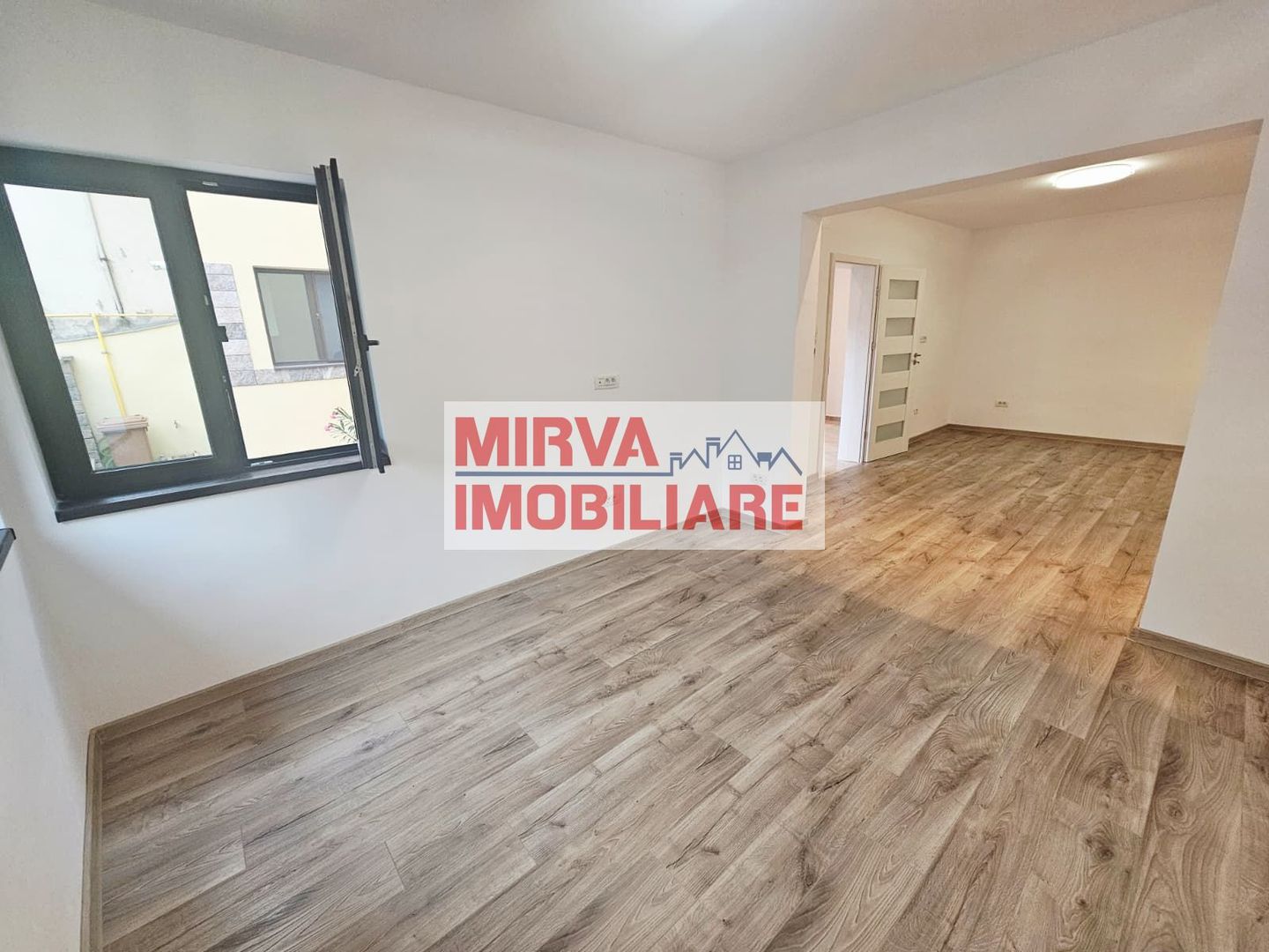 🏢 Spațiu de birouri de închiriat, 6 camere – Central, Ploiești - Poză 14