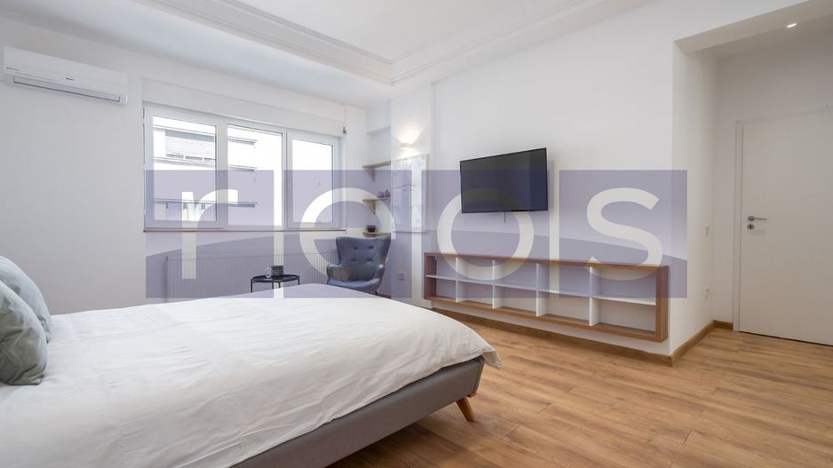 VANZARE PACHET APARTAMENT 4 CAMERE + 2 STUDIOURI 275MP ULTRACENTRAL UNIVERSITATE - Poză 11
