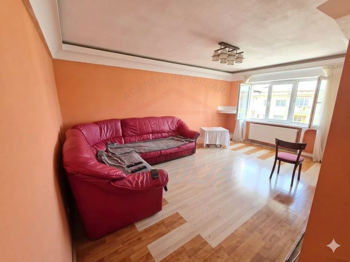 Vanzare apartament 3 camere, IREG, 84mp, 80.000 EURO - Poză 2