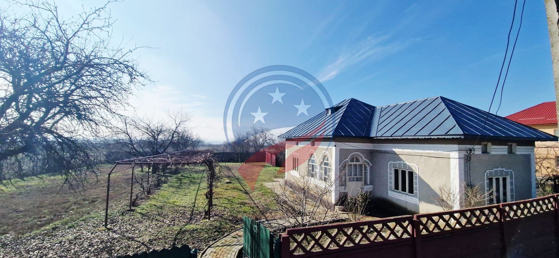 Casa Bradesti  teren  intravilan 7952 mp  deschidere 33 m la DE 70 - Poză 3