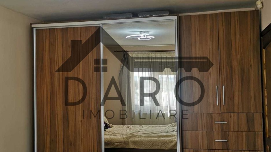 Vand apartament 3 camere - Poză 5