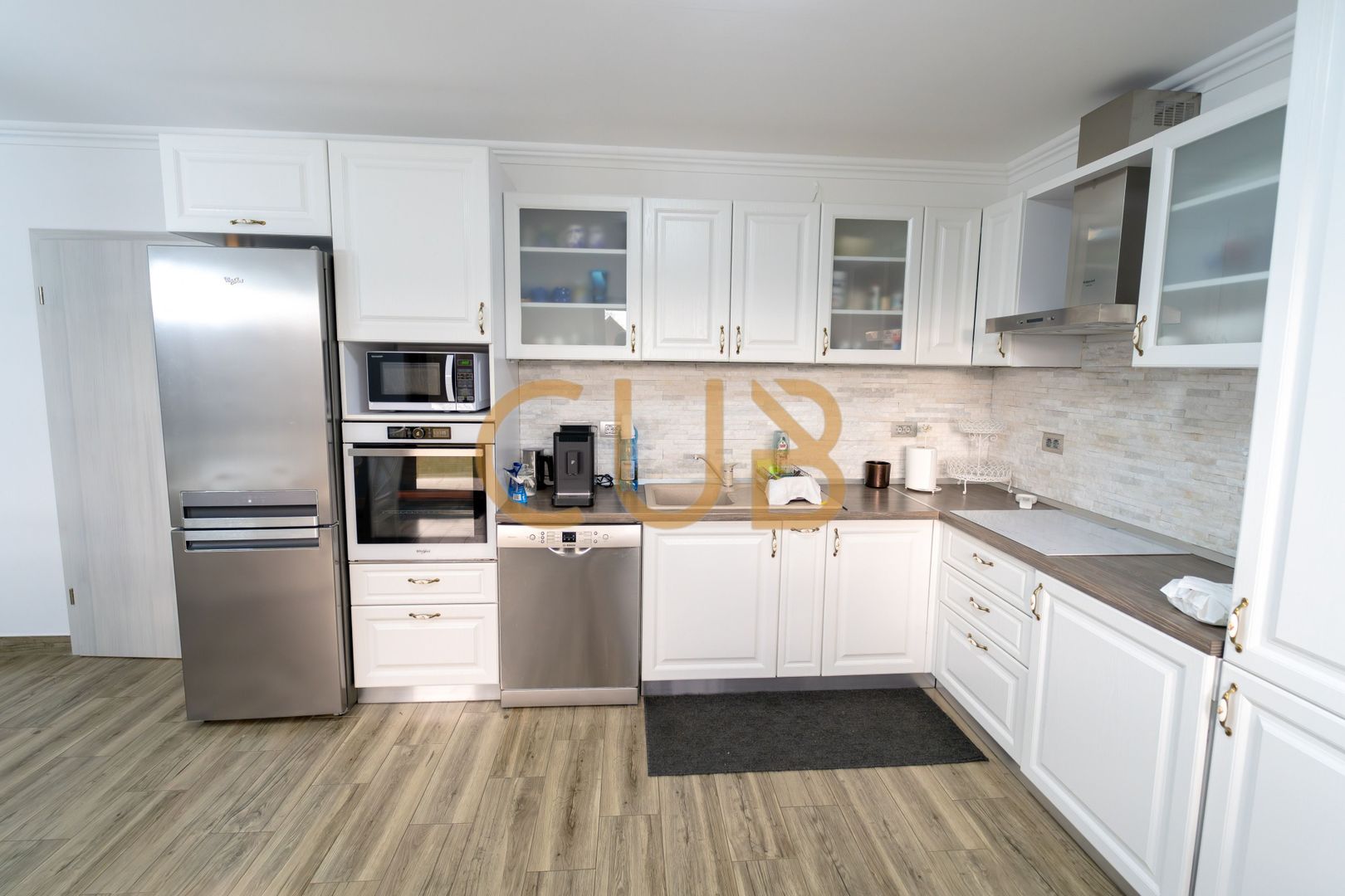 Casă individuală | Teren 630 mp, centrala, garaj, 3dormitoare -Ghiroda - Poză 6