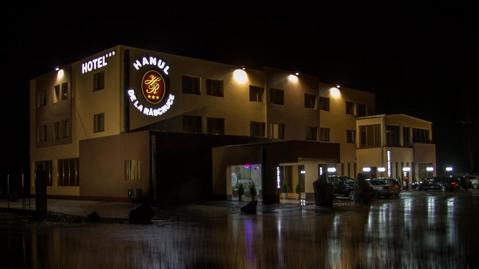Hotel*** Hanul de la Răscruce - Poză 1