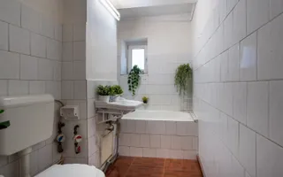 Garsoniera luminoasa Iuliu Maniu - Metrou Gorjului 2 minute - Poză 12