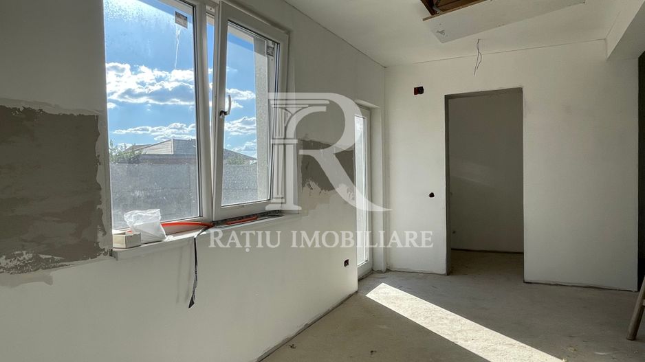 Casă cu 3 Camere | Semifinisată | Nojorid - Poză 8