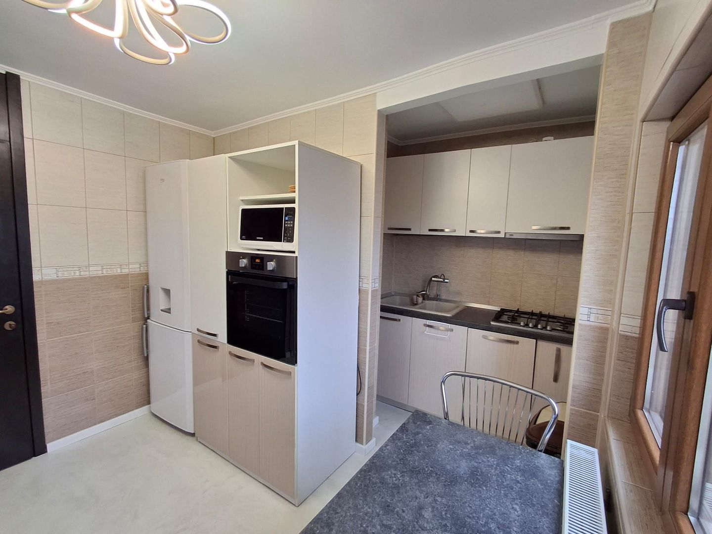 Apartament de inchiriat  2 camere Zona Decebal , Piata Muncii. - Poză 7