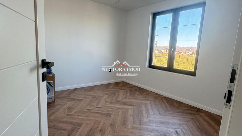 NECTORA IMOB-Casa moderna noua, 4 cam, 2 bai, Zona Osorhei,780mp teren - Poză 4
