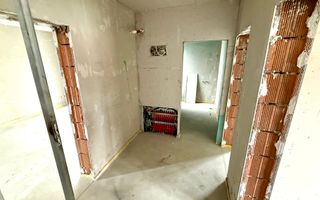 PROIECT DEOSEBIT - Poză 9