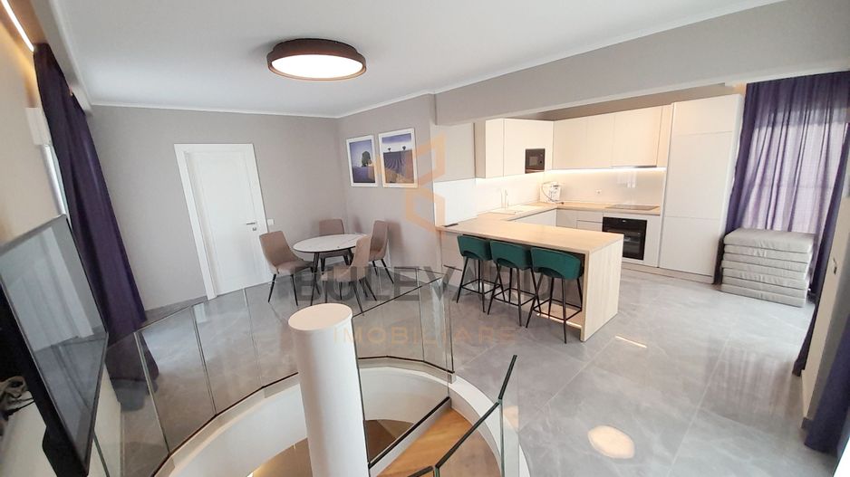 Penthouse de lux 150 mp utili + 200 mp terasa + 2 parcari subterane - Poză 8