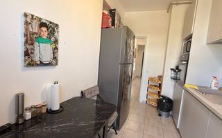 Confort și Eleganță: Apartament 3 Camere în Inima Sectorului 4 - Poză 8